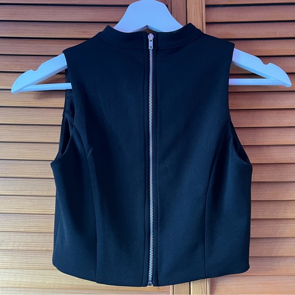 Forever 21 Black Cutout Crop Top - Picture 2 of 3